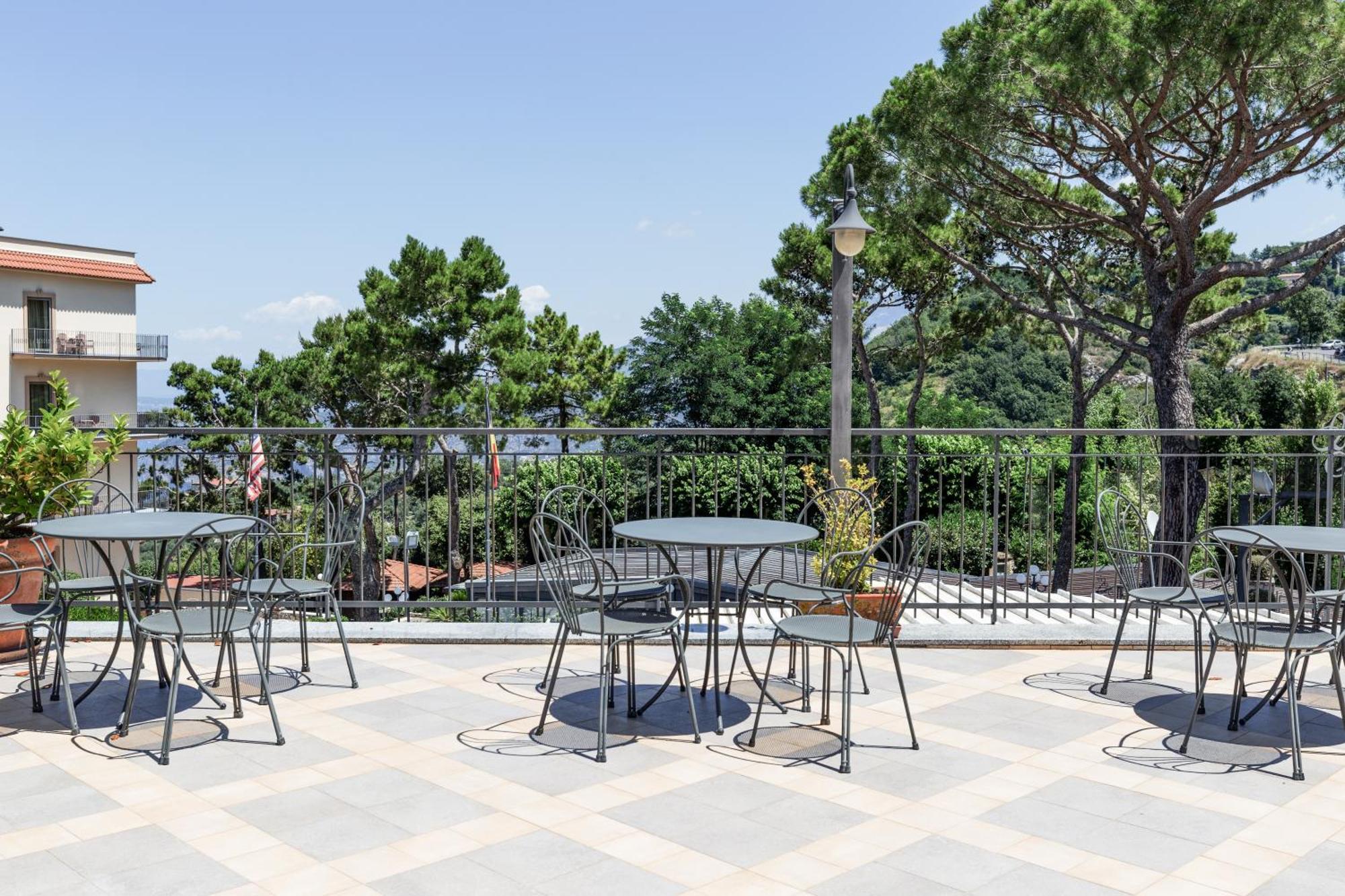 סנט אגאתה סוי דואה גולפי Hotel La Pergoletta מראה חיצוני תמונה