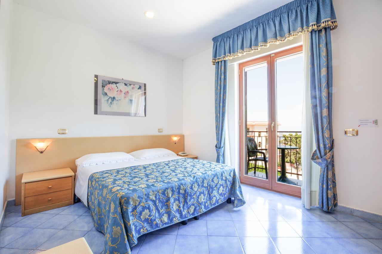 סנט אגאתה סוי דואה גולפי Hotel La Pergoletta מראה חיצוני תמונה