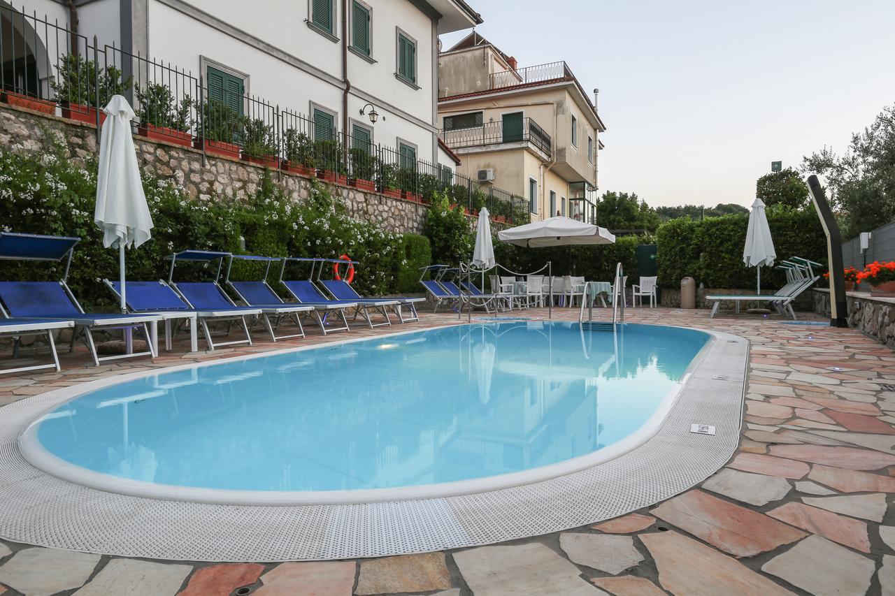 סנט אגאתה סוי דואה גולפי Hotel La Pergoletta מראה חיצוני תמונה